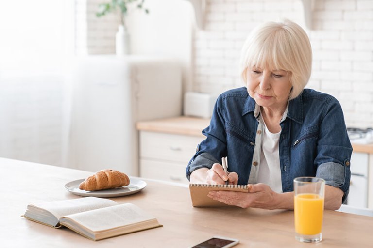 The Importance Of Journaling For Your Loved One