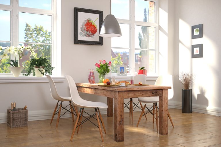 dining area with breakfast