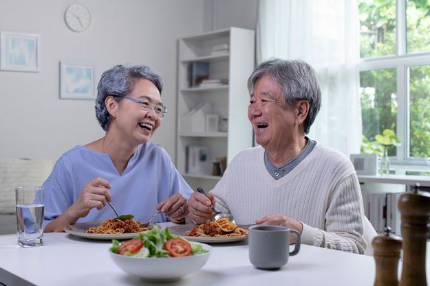 6 Ways Memory Care Facilities In Ridgeland, MS Provide A Proper Eating Environment For The Residents
