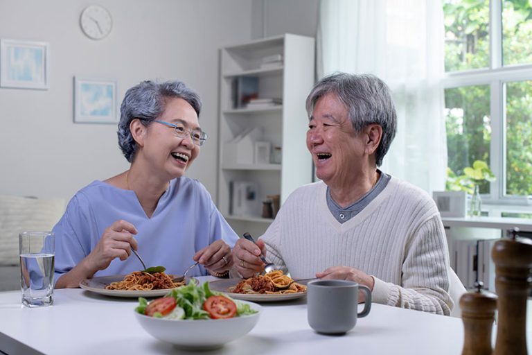 6 Ways Memory Care Facilities In Ridgeland, MS Provide A Proper Eating Environment For The Residents