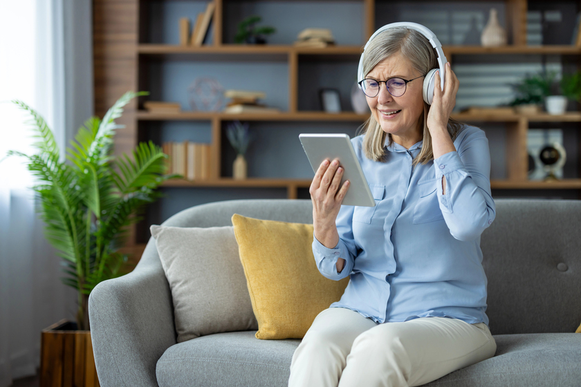 How The Magic Of Music Enhances Seniors' Memory | SummerHouse Senior Living