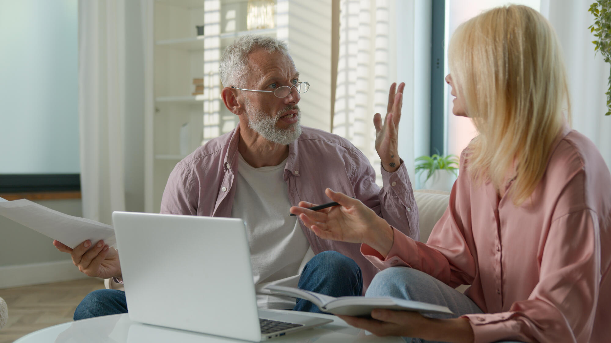 Frustrated old Caucasian coupl (2)