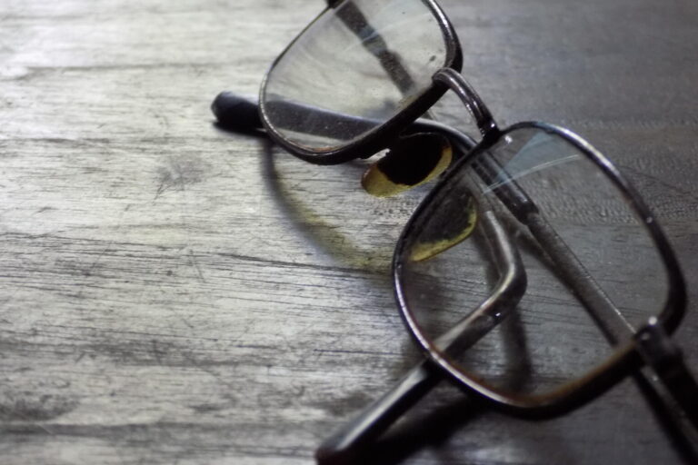 worn old glasses (1)